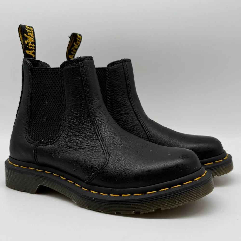 Dr Martens 2976 Chelsea Boots Mens 6 Black Pebbled Leather Stitch Slip On
